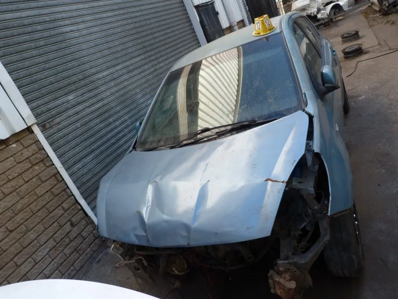 2010 Hyundai i20 G4FA view 2