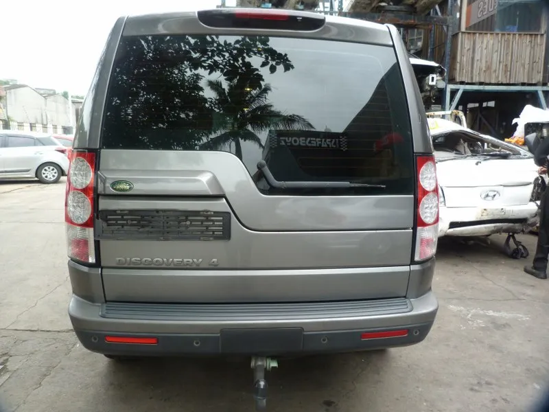 2010 Land Rover Discovery 4  view 6
