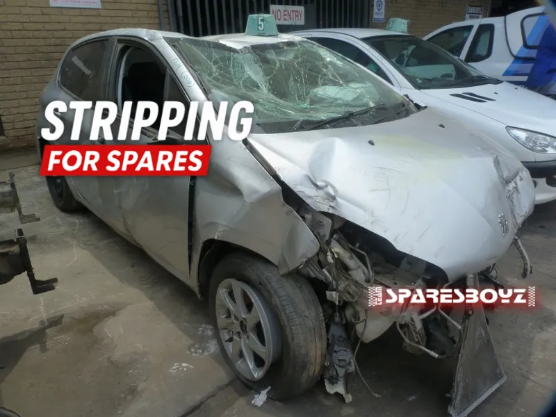 2014 Peugeot 208 thumbnail 3