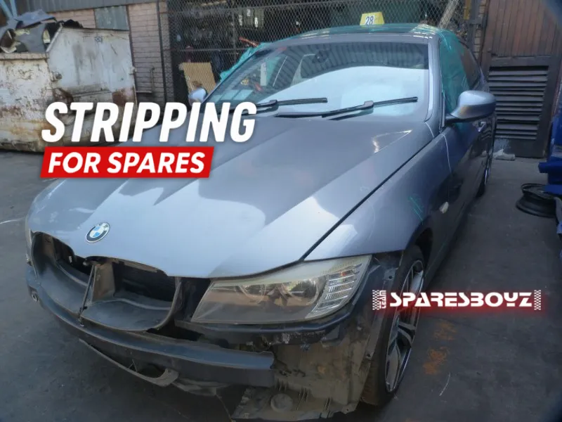 2009 BMW 3 Series N46N view 3