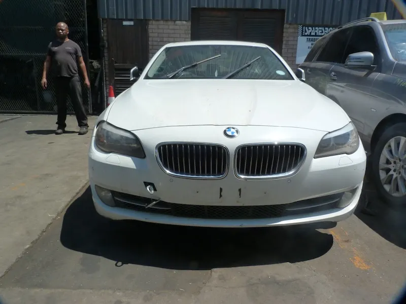 2012 BMW 5 Series thumbnail 2