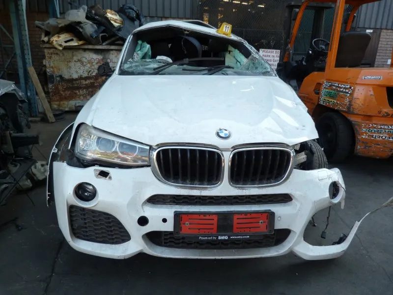 2015 BMW X4 B47 view 2