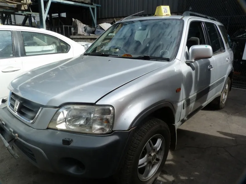 1999 Honda CR-V B20Z1 view 4