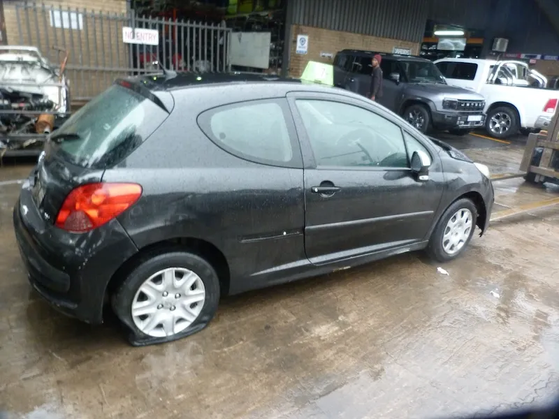 2007 Peugeot 207  view 6