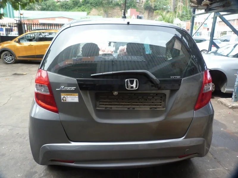 2011 Honda Jazz thumbnail 6