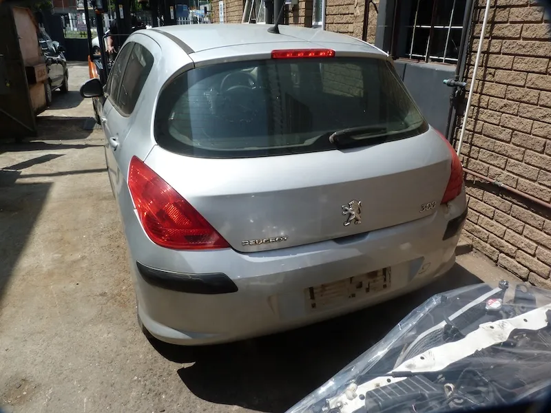 2010 Peugeot 308 thumbnail 3