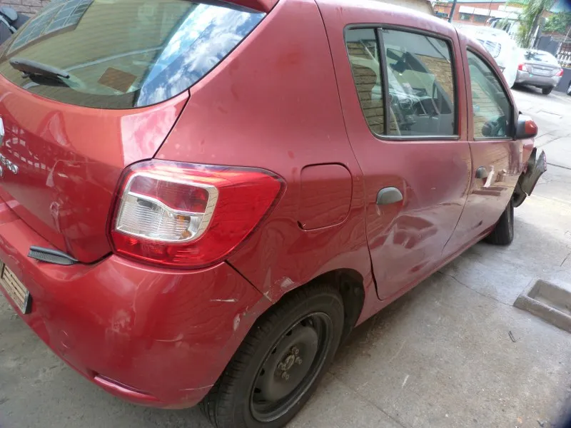 2016 Renault Sandero  view 5