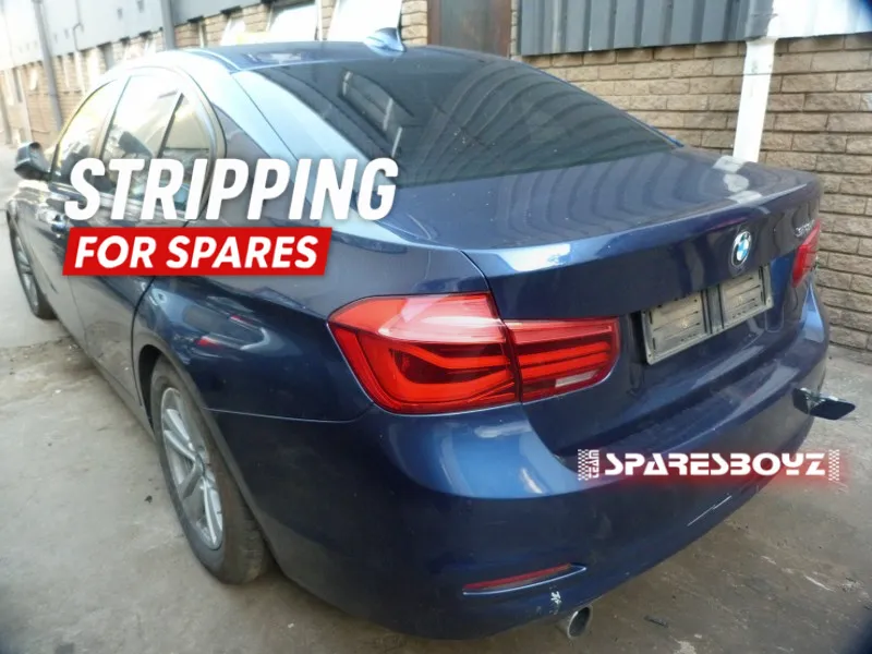 2015 BMW 3 Series F30 view 7