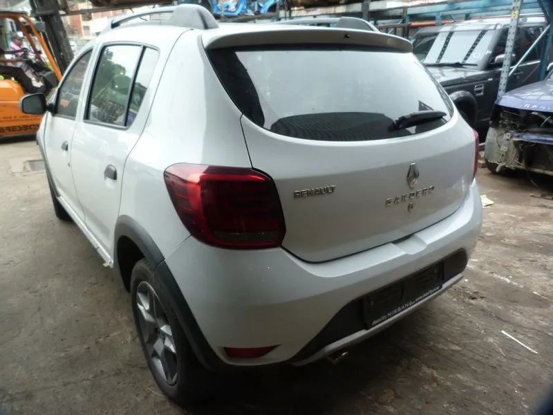 2021 Renault Sandero  view 8