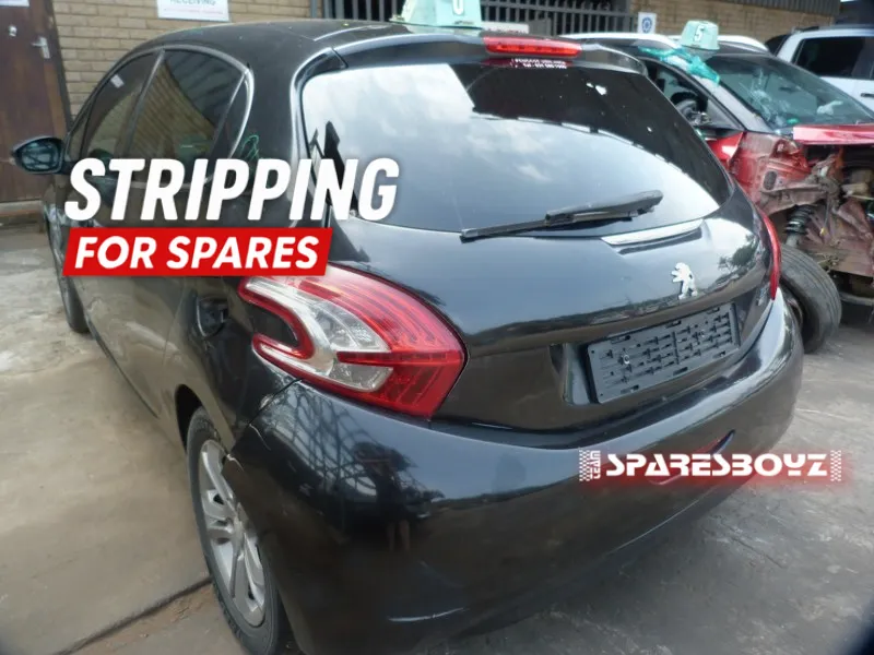 2014 Peugeot 208 10JB view 5