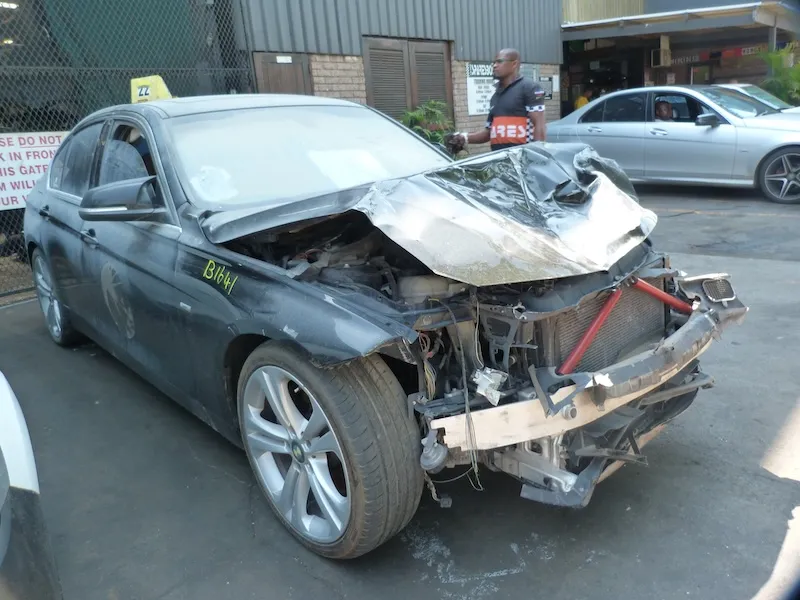 2012 BMW 3 Series N55 view 3