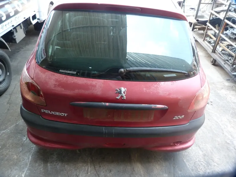 2001 Peugeot 206  view 5