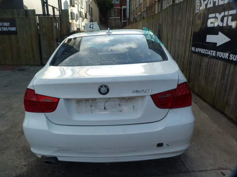 2009 BMW 3 Series N46N view 6