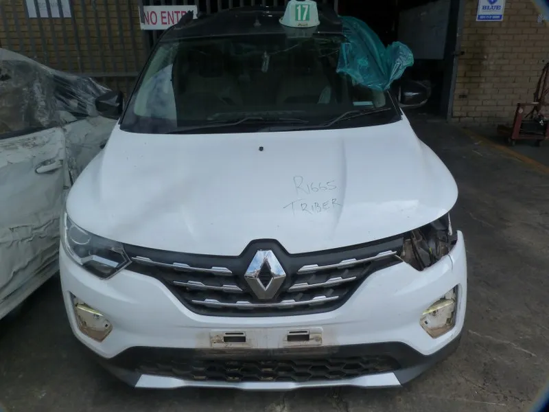 2021 Renault Triber B4D view 2