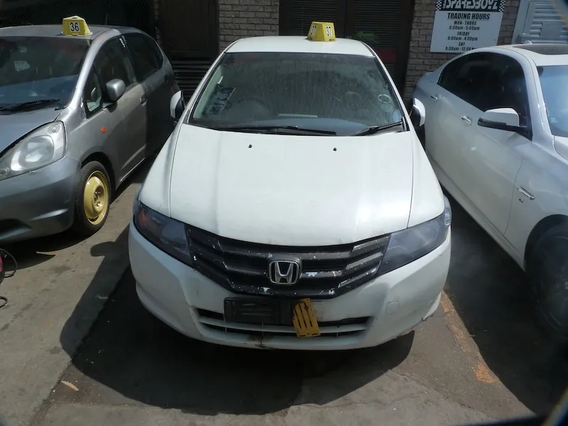 2013 Honda Ballade L15A7 view 2