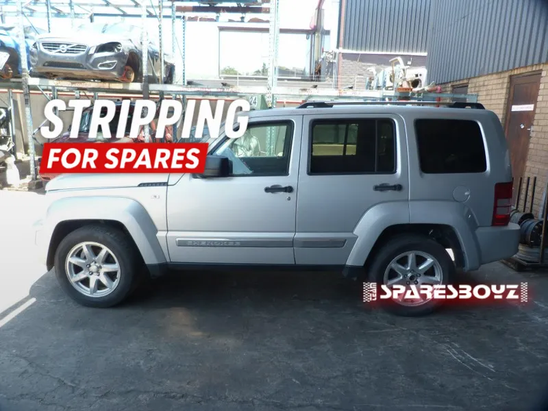 2012 Jeep Cherokee  view 5