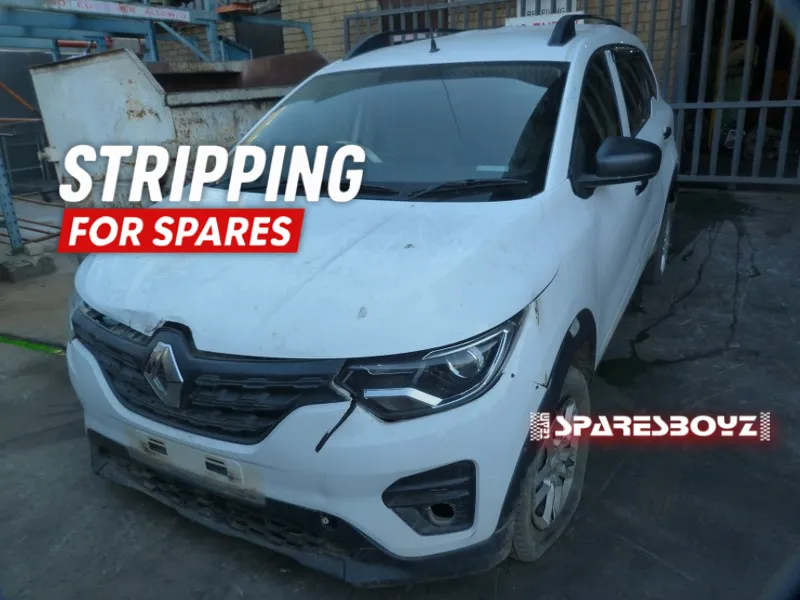 2022 Renault Triber B4D Stripping For Spares