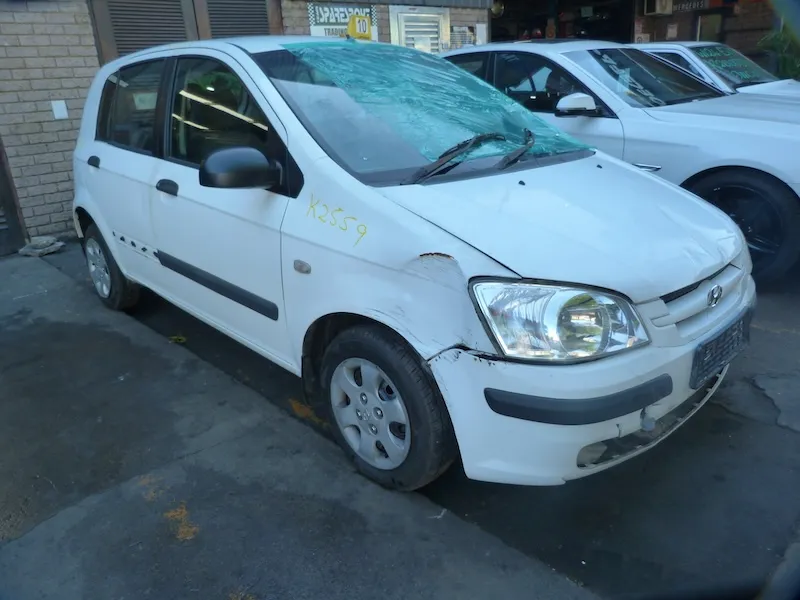 2004 Hyundai Getz G4EA view 4