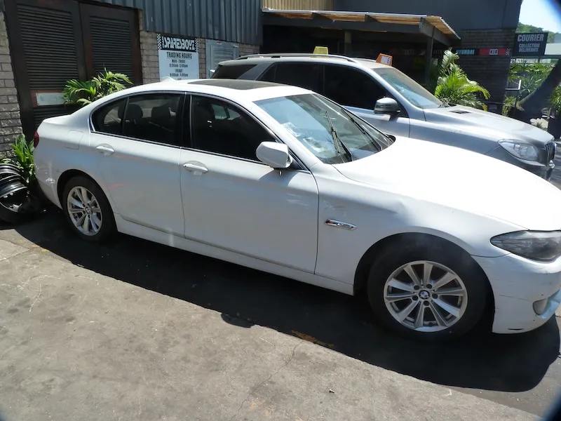 2012 BMW 5 Series thumbnail 4