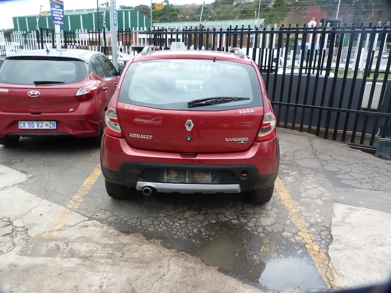 2012 Renault Sandero K7M view 4