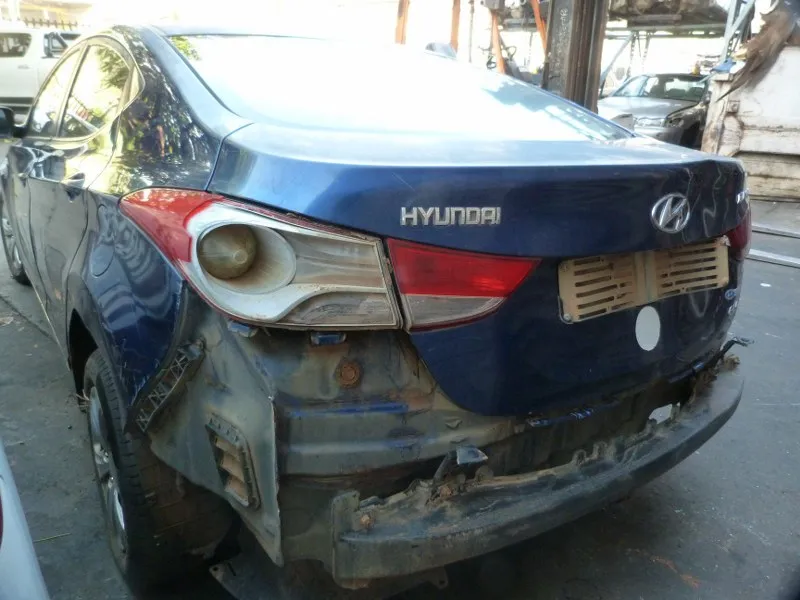 2013 Hyundai Elantra G4FG view 7