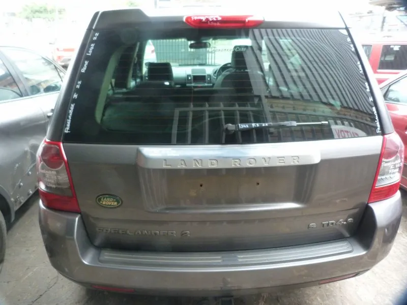 2009 Land Rover Freelander  view 4