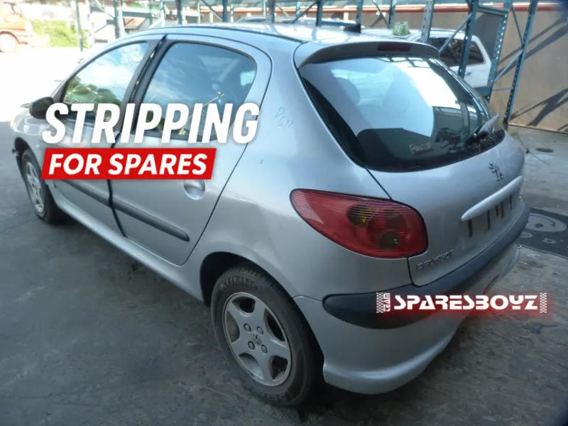 2005 Peugeot 206 10FX view 8