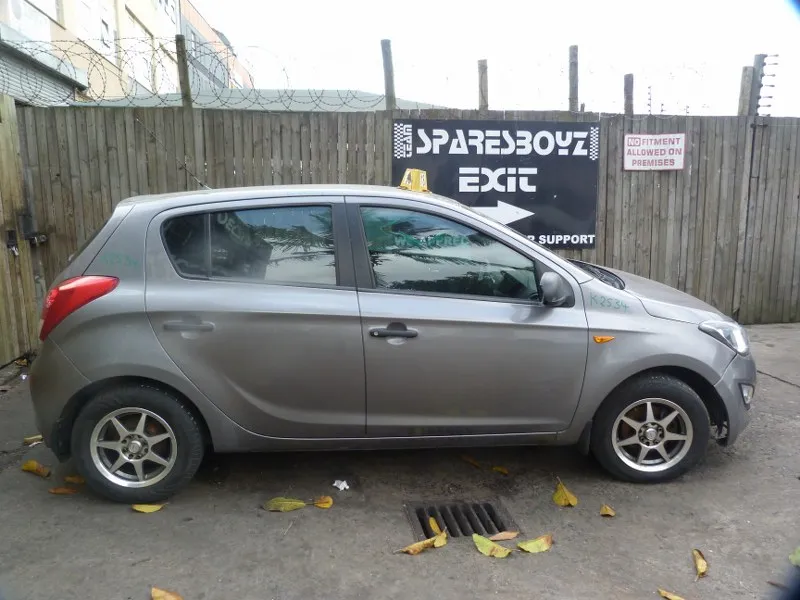2013 Hyundai i20 G4LA view 5