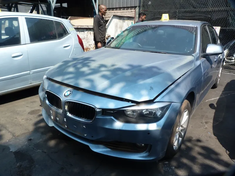 2012 BMW 3 Series N20 view 4