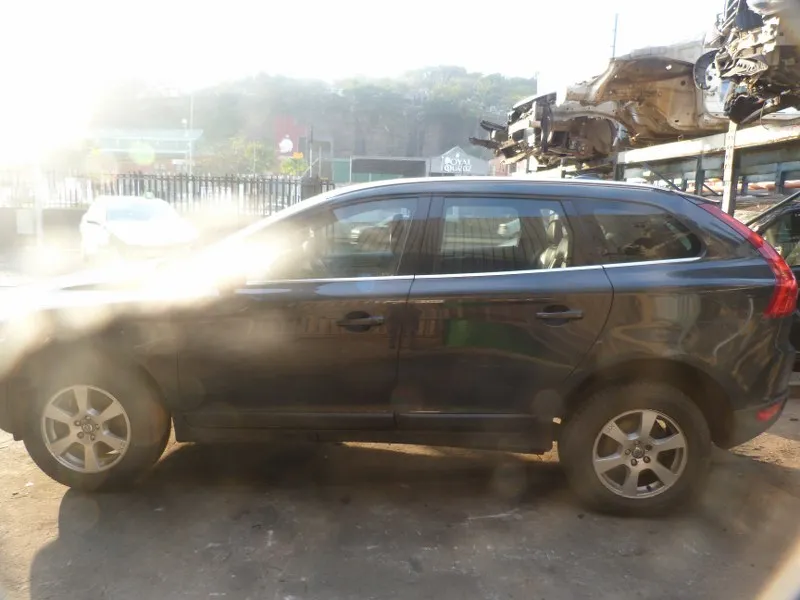 2011 Volvo XC60 B42047 view 5