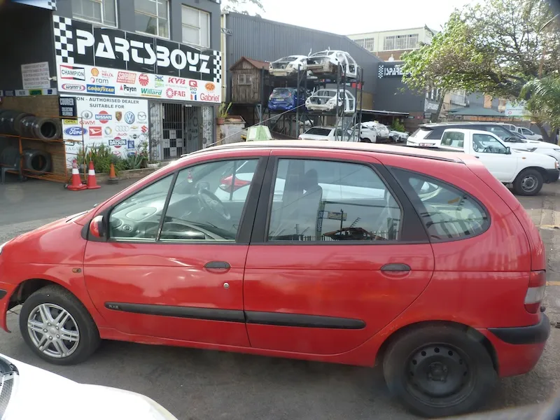 2001 Renault Scenic  view 6