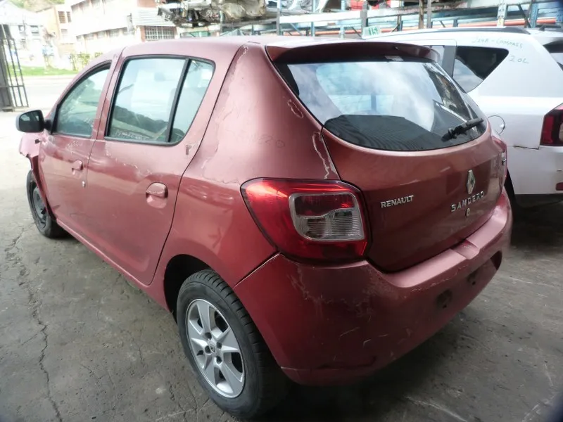 2014 Renault Sandero  view 8