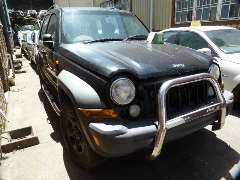 2007 Jeep Cherokee  view 4
