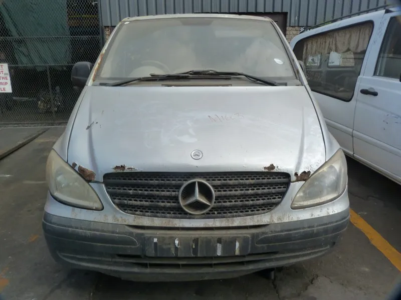 2010 Mercedes-Benz Vito 646 view 7