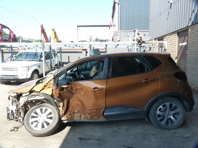 2019 Renault Captur H4B view 5