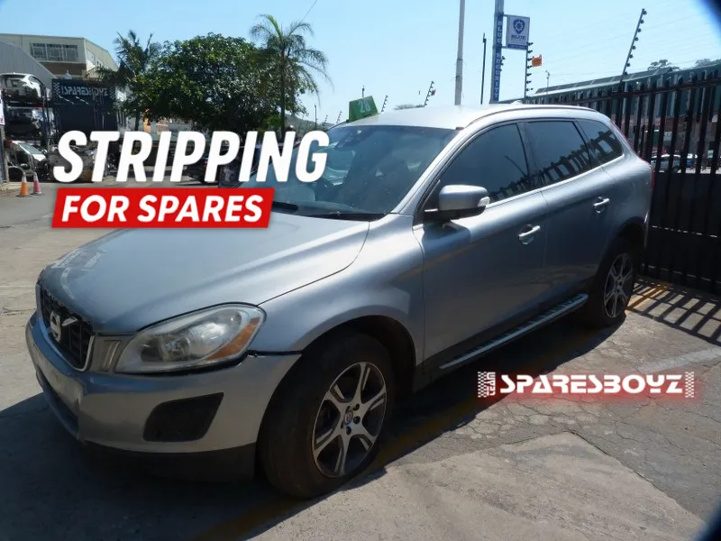 2013 Volvo XC60  view 4