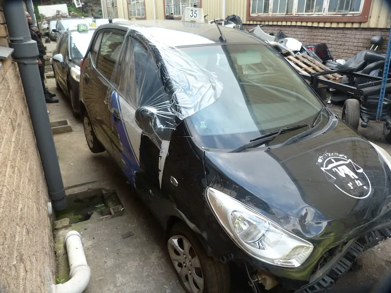 2015 Hyundai i10 G4HG view 4