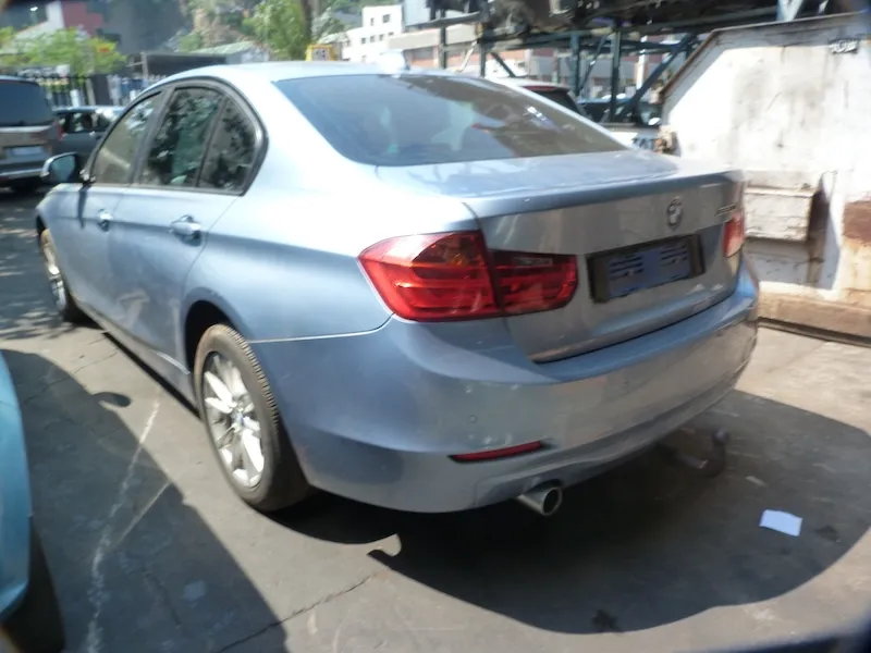 2012 BMW 3 Series N20 view 5