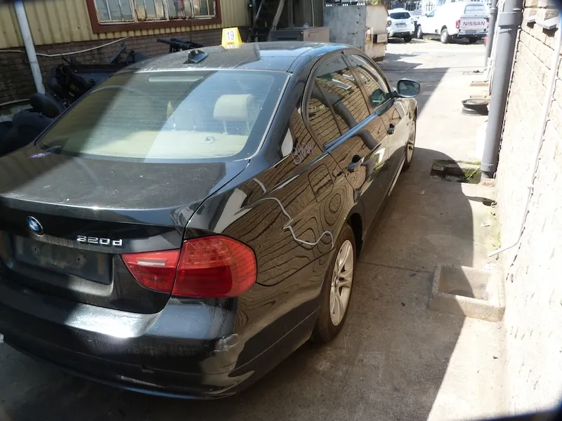 2009 BMW 3 Series N47 view 6