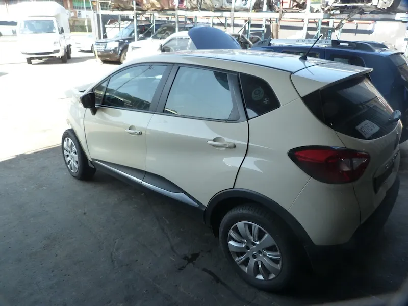 2017 Renault Captur  view 5