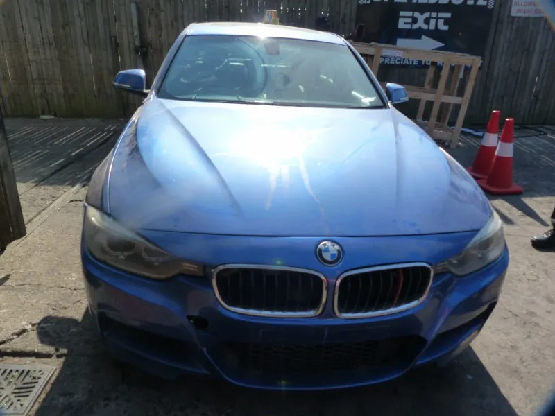 2013 BMW 3 Series N47N view 2