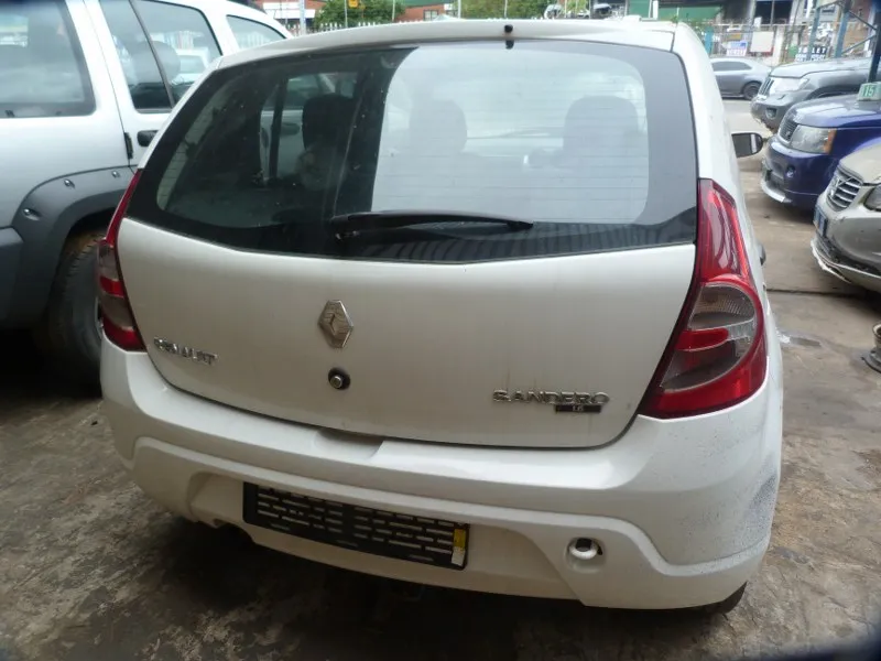 2011 Renault Sandero K7M view 6