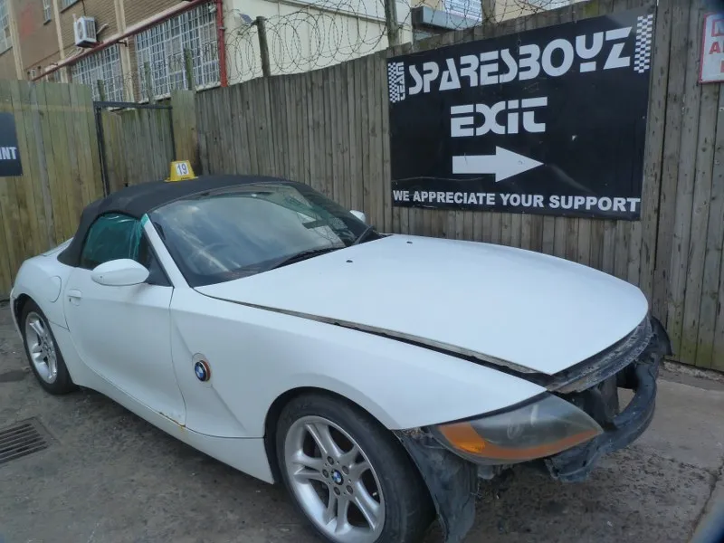 2006 BMW Z4 M54 view 4