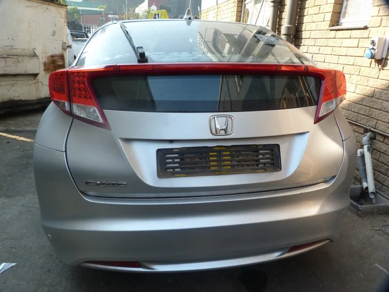 2012 Honda Civic R18Z4 view 8