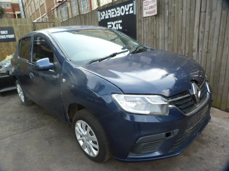 2019 Renault Sandero H4BA view 3