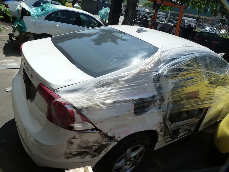 2015 Volvo S60 B4154T view 4