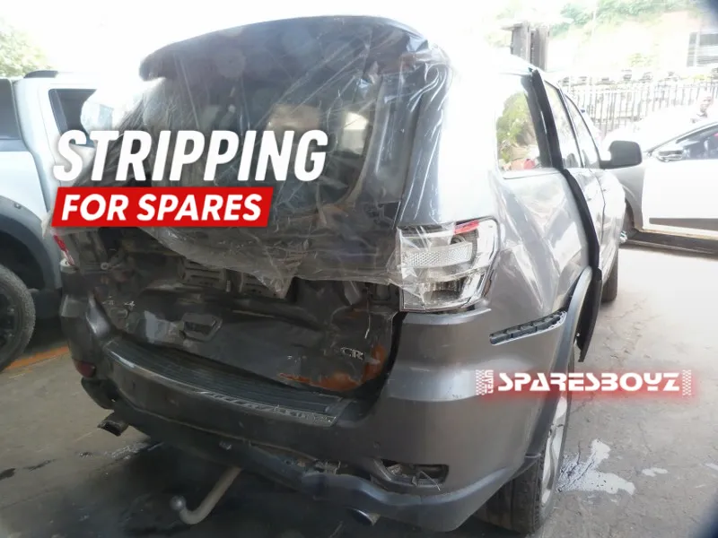 2012 Jeep Grand Cherokee  view 2