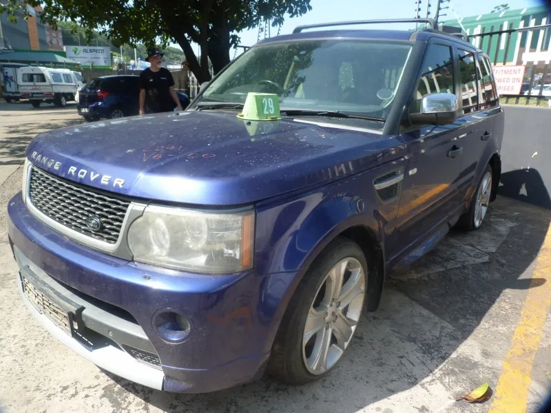 2011 Land Rover Range Rover Sport  view 3