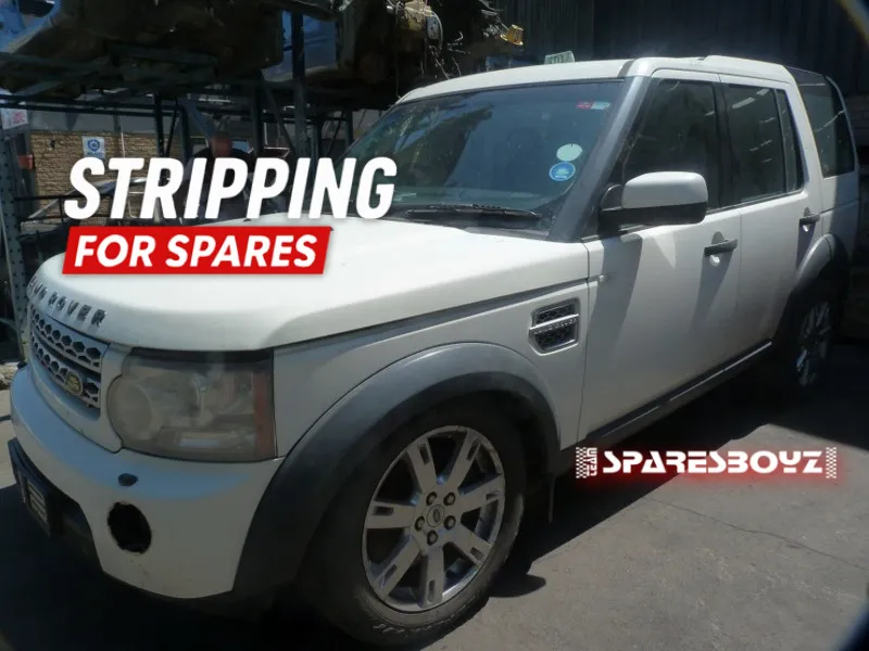 2010 Land Rover Discovery 4 TDV6 view 3