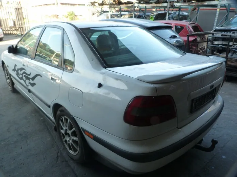 1998 Volvo S40 B4194T view 6